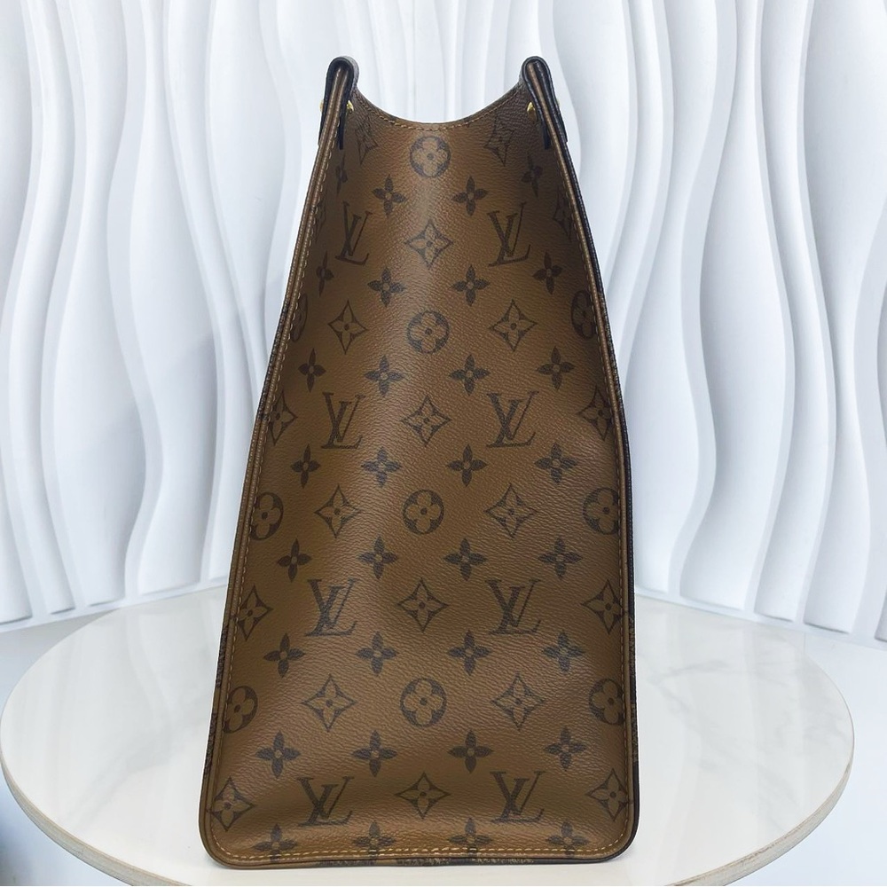 Louis Vuitton Monogram Canvas Tote Bag - Picture 4 of 12